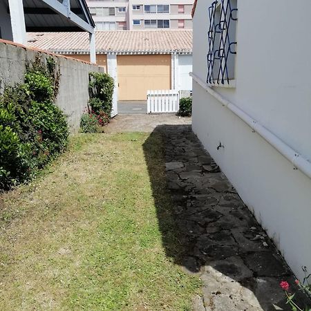 Maison Deux Chambres Avec Jardin A 100M De L'Ocean لي سابلِ دولونْ المظهر الخارجي الصورة